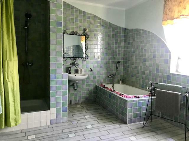 Dom Goscinny Lerka - 240 M2 Mazury Jeziora Lasy Lakorz Exteriör bild